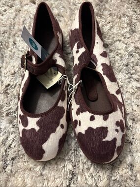 Universal Thread Brown and White Cowprint Mary Jane Flats